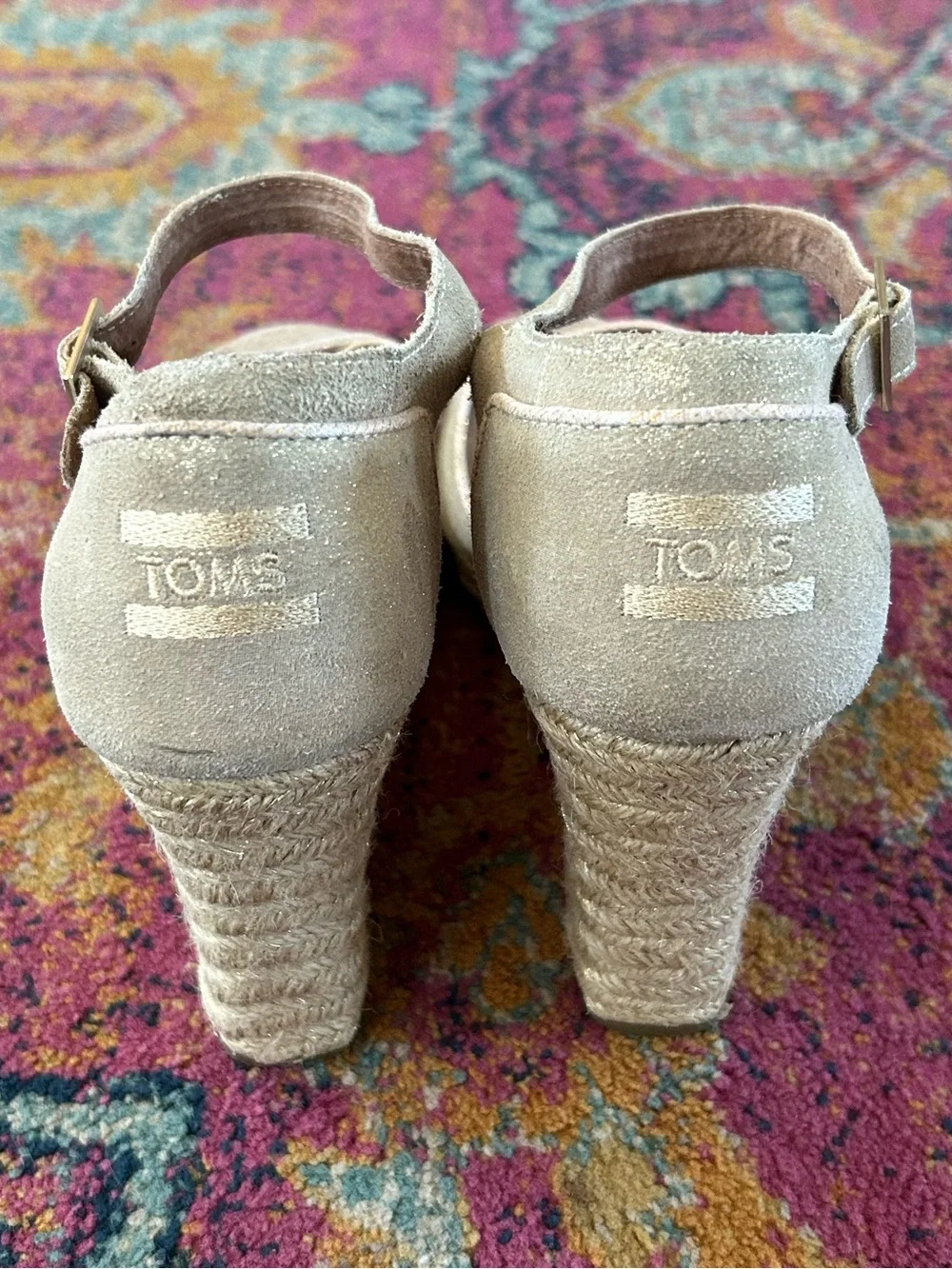Toms women’s taupe